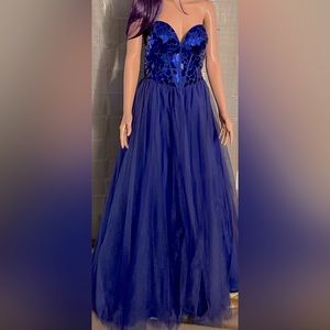 Beautiful full length corset back dress size 12